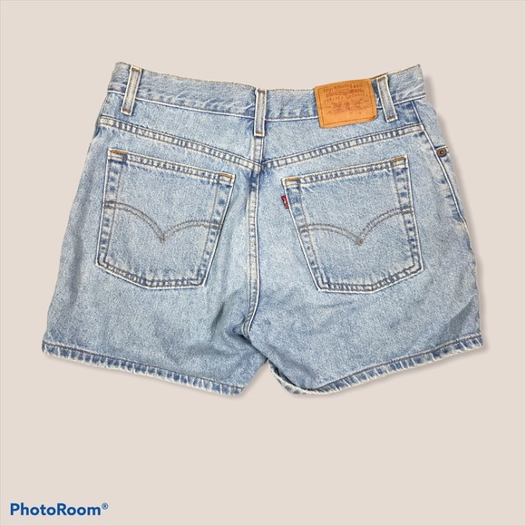 Shorts | Vintage Levis Longline Light 